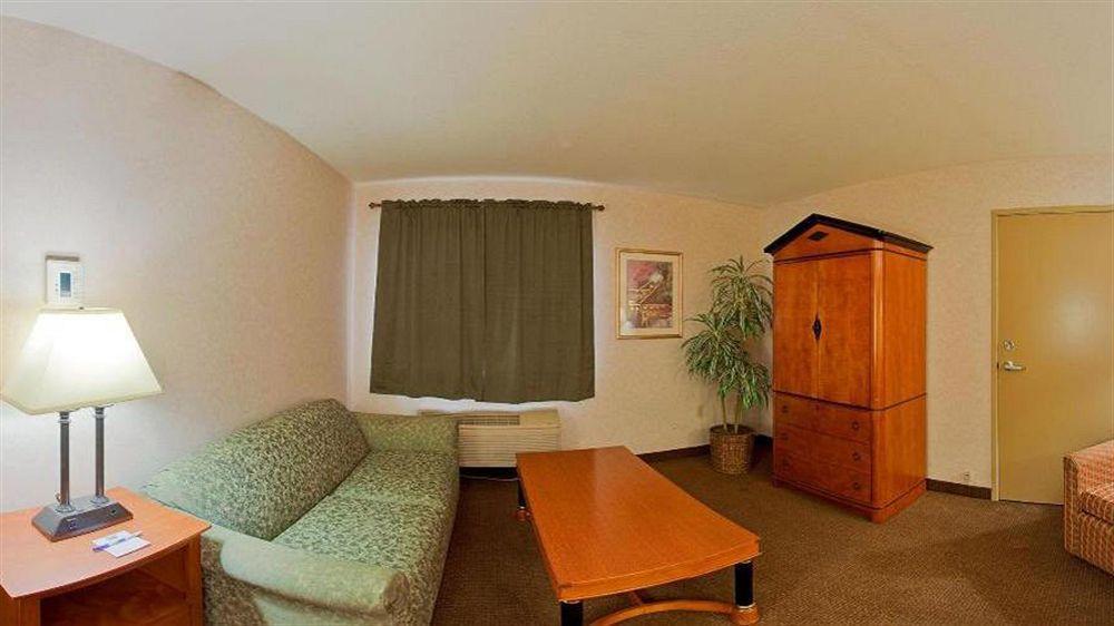 Holiday Inn Express Westley By Ihg Екстер'єр фото