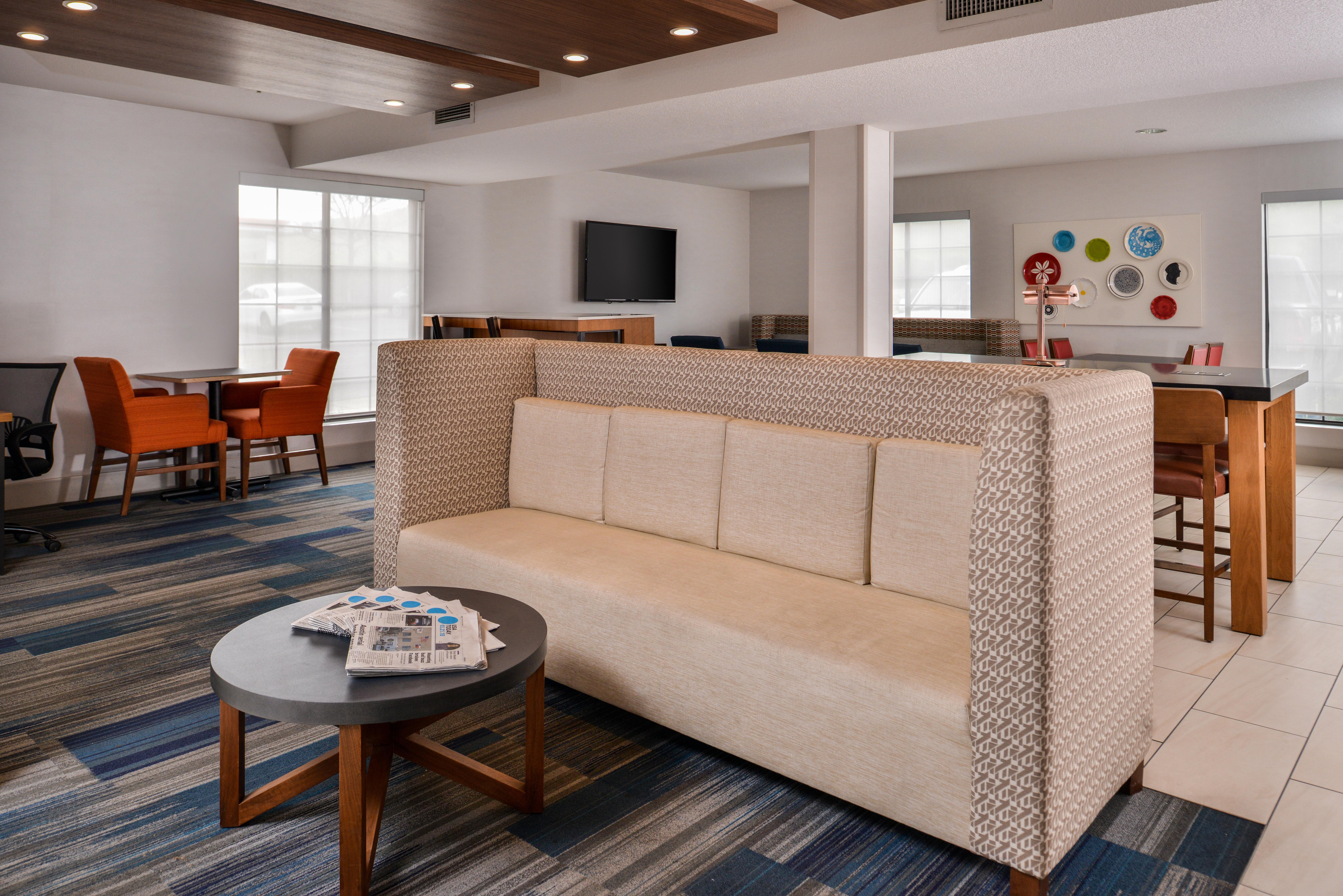 Holiday Inn Express Westley By Ihg Екстер'єр фото