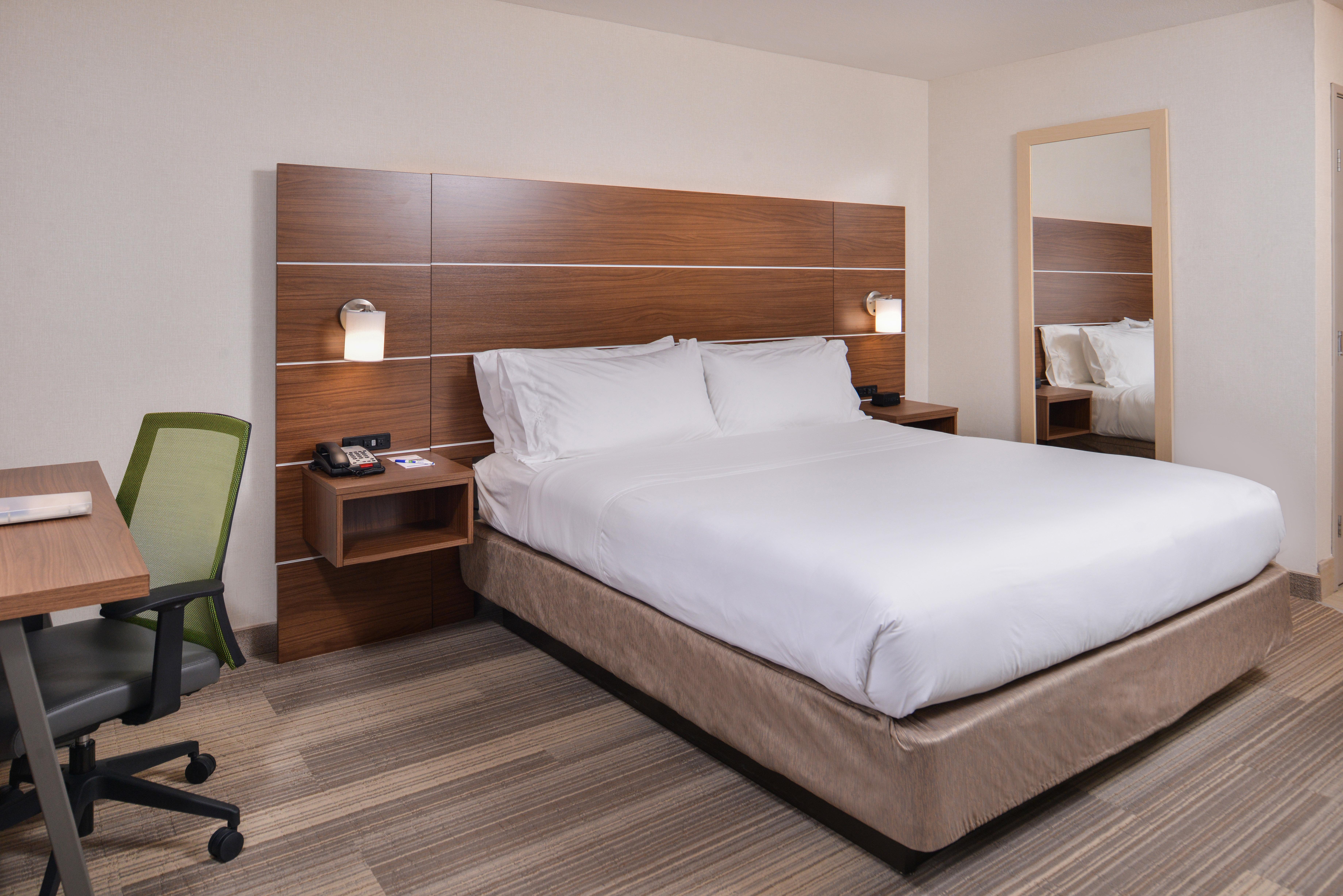 Holiday Inn Express Westley By Ihg Екстер'єр фото
