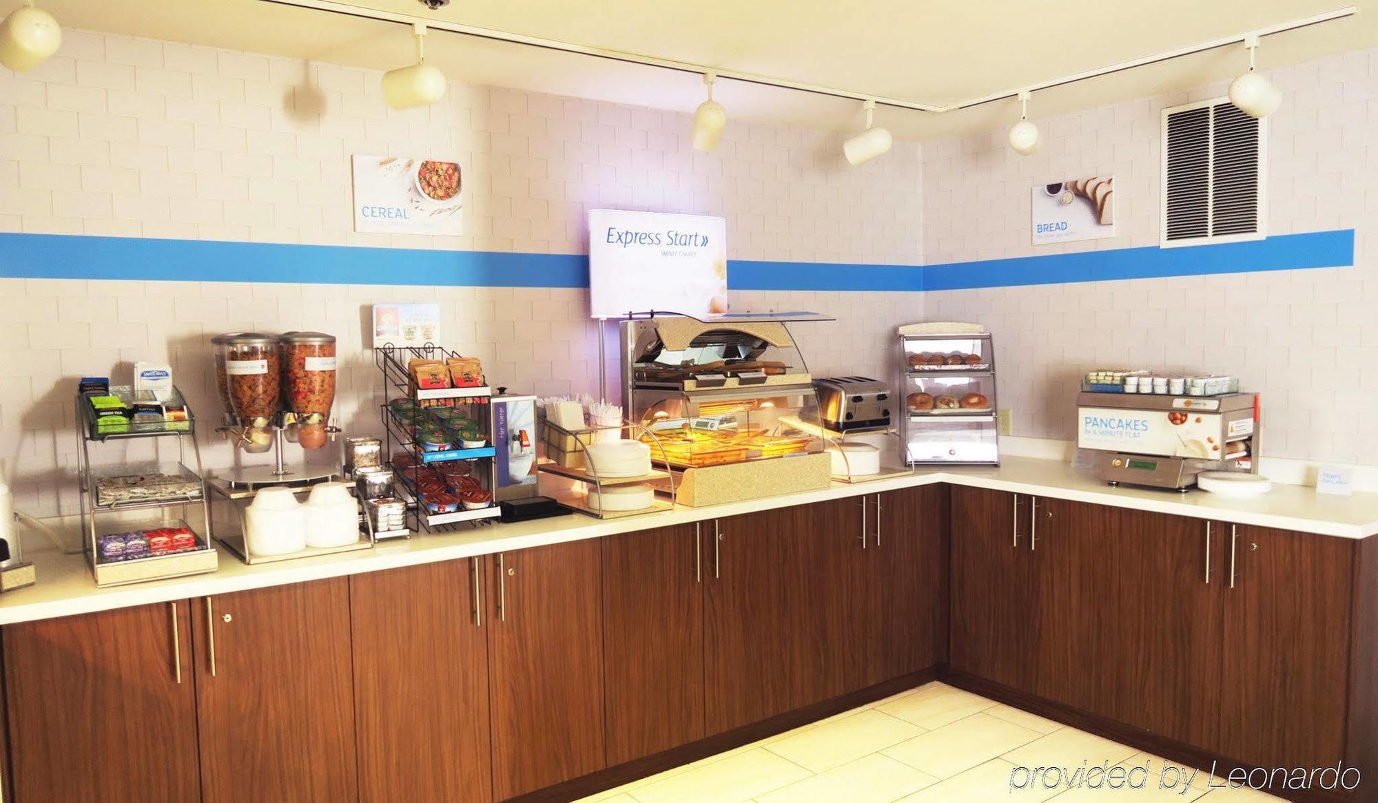 Holiday Inn Express Westley By Ihg Екстер'єр фото