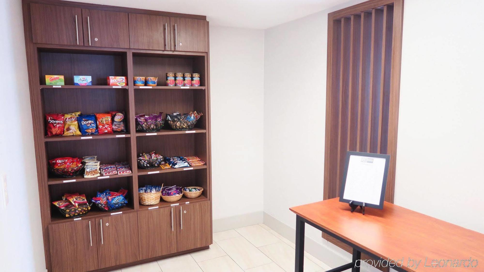 Holiday Inn Express Westley By Ihg Екстер'єр фото