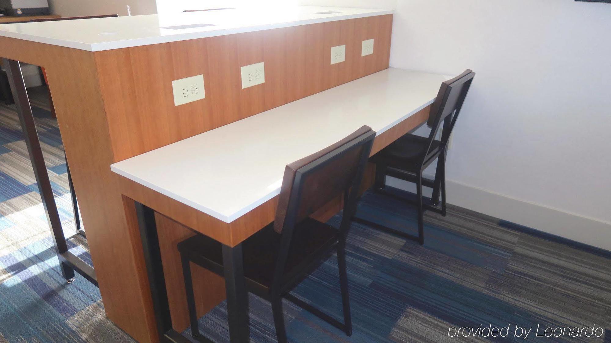 Holiday Inn Express Westley By Ihg Екстер'єр фото